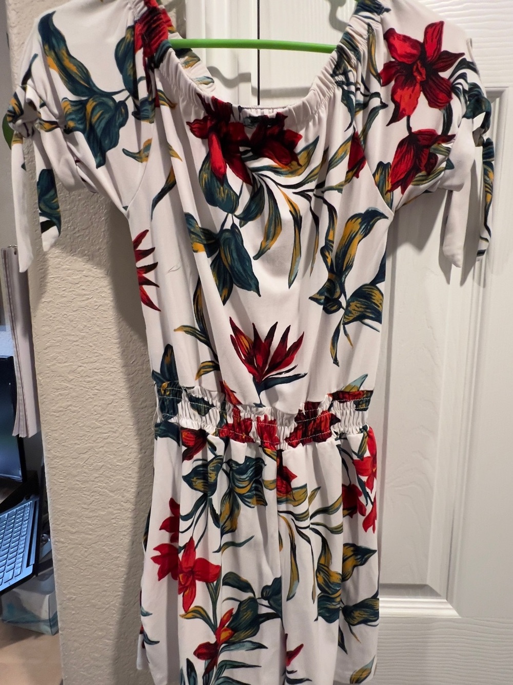 Derek heart White Floral Off-Shoulder Women’s Dress with Red & Green Print
